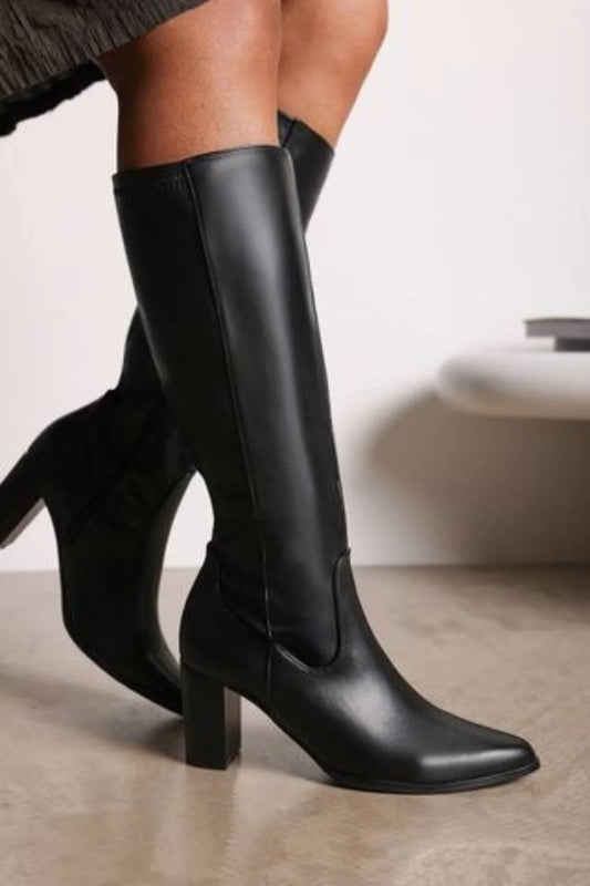 BLACK KNEE HIGH HEELED BOOT
